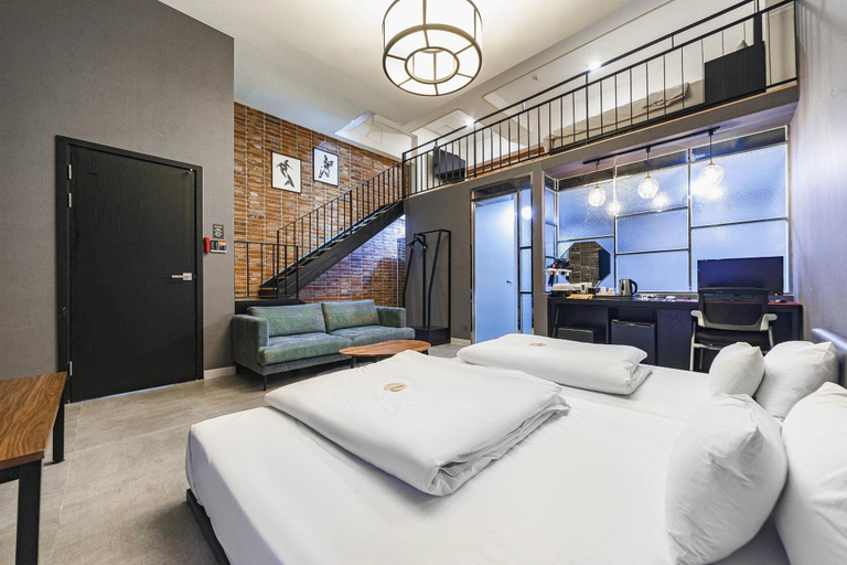 Bedroom 4, Suncheon Hotel Yeogieutte, Suncheon