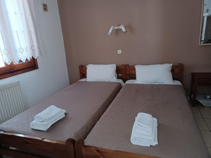 Others 4, Maravelias Rooms, Thessaly