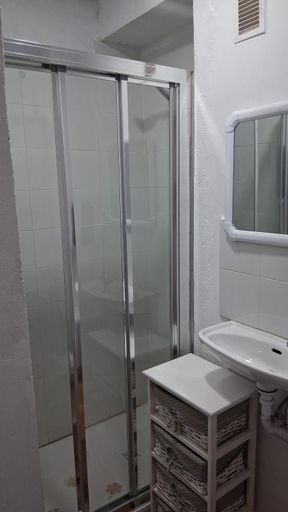 Bathroom 2, Nueva 2, Cádiz