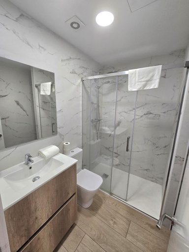 Bathroom 3, Sm Apartments, Lleida