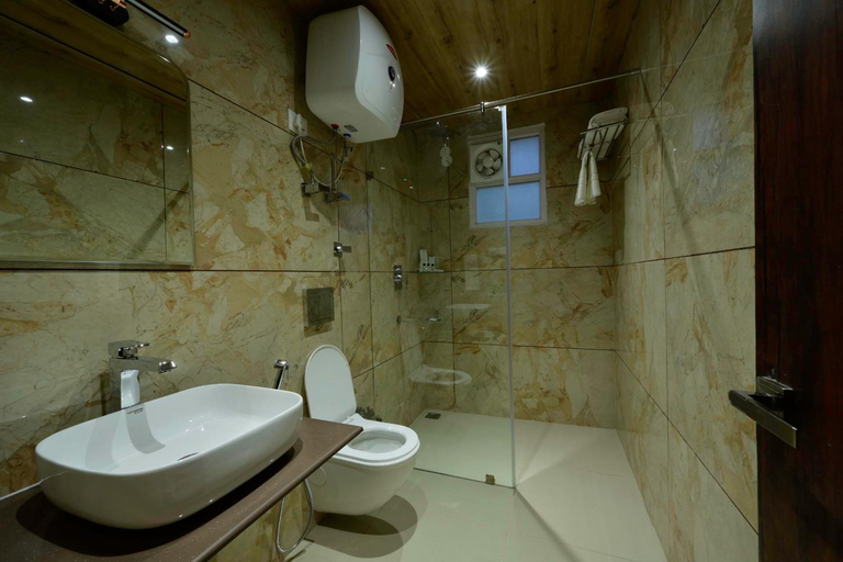 Bathroom 3, Rajgriha Kasauli, Solan