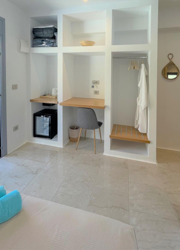 Bedroom 3, Anavalos, Peloponnese