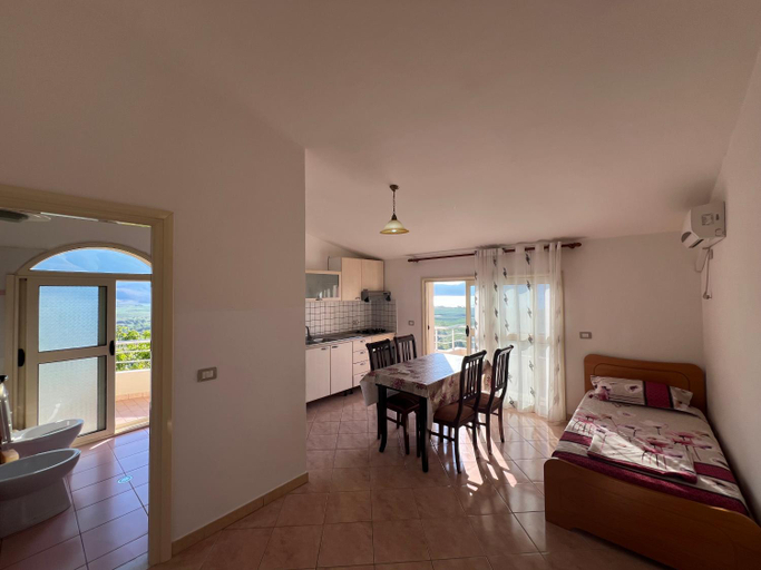 Others 3, Kings Castle Sea View Apartments, Vlorës