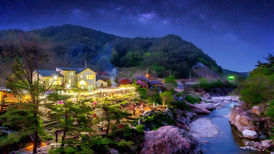 Exterior & Views 1, Gangneung Happy Valley Pension, Gangneung