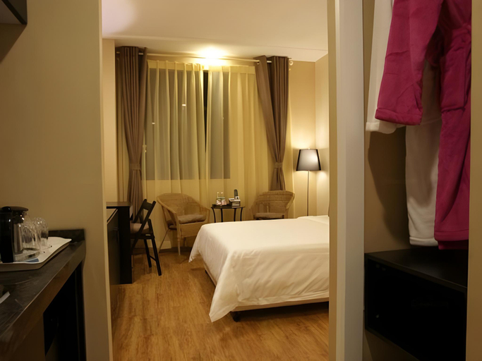 Bedroom 2, Spring Hotel, Guangzhou