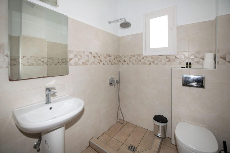 Bathroom, Dilino Hotel, South Aegean