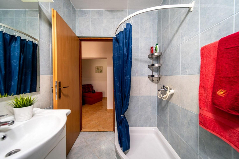 Bathroom 5, Apartments Nada, Lopar/Supetarska Draga