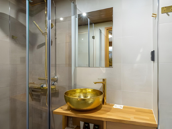 Bathroom, Kultahippu Hotel & Apartments, Lapland