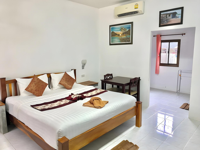 Bedroom 3, Hatzanda Lanta Resort, Ko Lanta