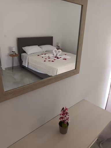 5, The Sun House in Paradisi, South Aegean