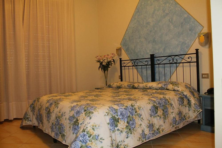 Bedroom 3, Hotel Ismaele, Siena