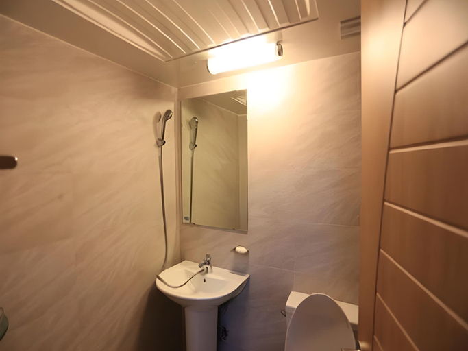 Bathroom 5, Gallery Stay, Jeonju