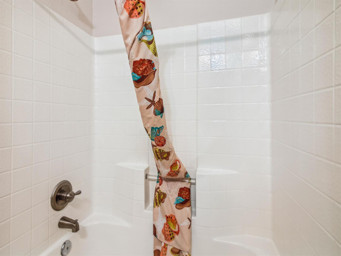 Bathroom 4, Sunny Beach Sandcastle Cottage by Ryson Vacation Rentals, Galveston
