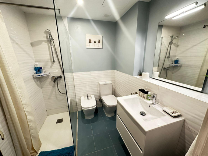 Bathroom 4, Alojamiento en Sepulveda, Barcelona