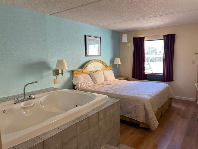 Bedroom 3, Quality Quarters Inn By Richmond KY I-75, Madison