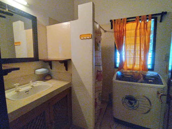 Bathroom 3, Mambrui Villa 34, Villa 36, Magarini