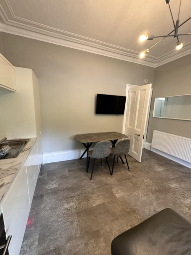 Others 3, Springbank Apartment, Aberdeen