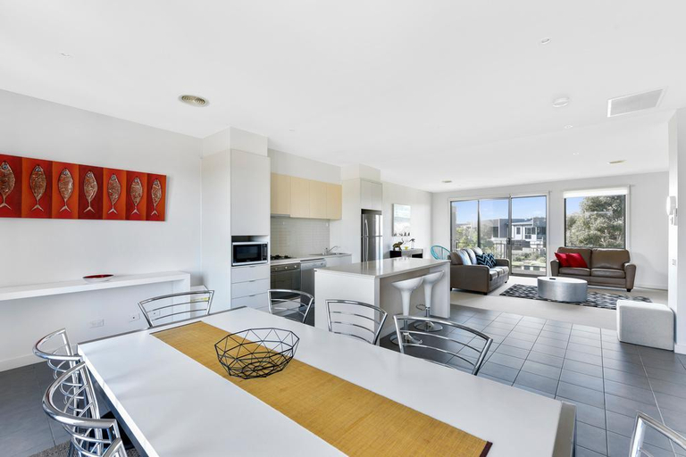 Others 5, Comfy Coast Drive - 3 Bedroom Condo, Surf Coast - East