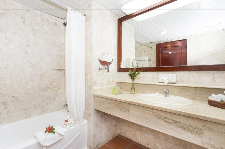 Bathroom 5, Be Live Collection Marien - All Inclusive, San Felipe de Puerto Plata