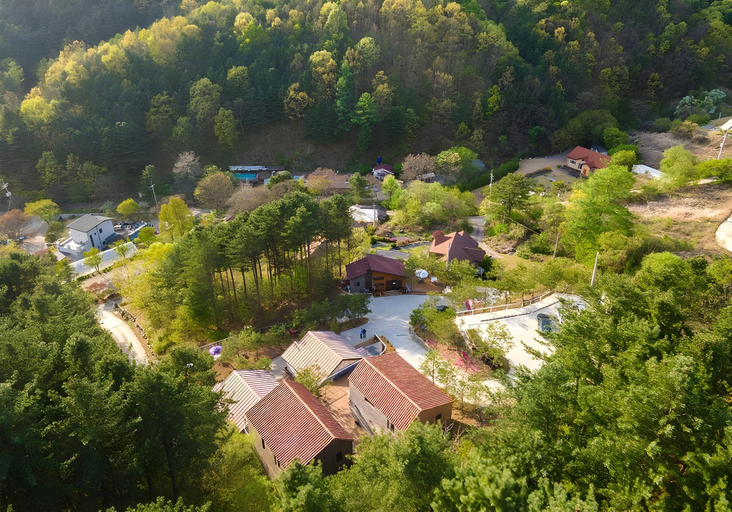 Others 2, Jian Pension, Hongcheon