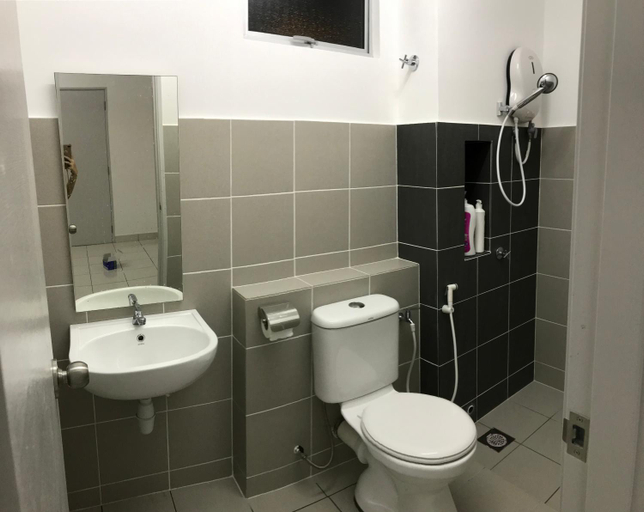 Bathroom, SEREMBAN STAY N REST ARA IMPIAN S2, Seremban