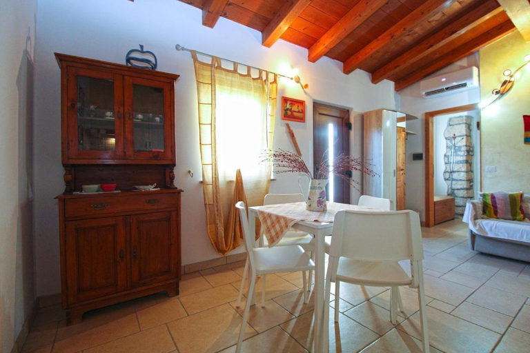 4, Charming house with garden and BBQ in Galizana, Vodnjan