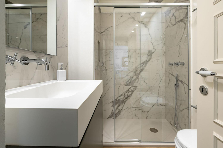 Bathroom 3, Deservi Apartments By Geco Vacation Rentals, Florence