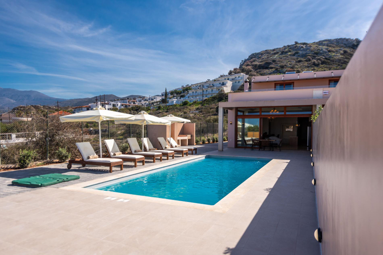 3, Luxury Villa Suzana, Crete