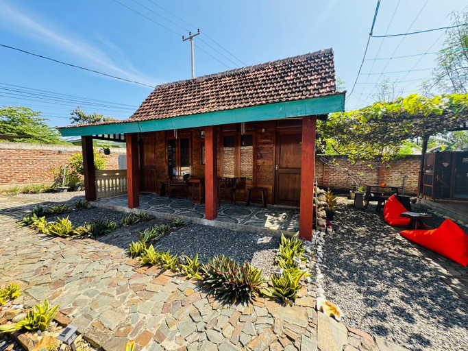 Exterior & Views 1, Tety's Wooden Villa, West Manggarai