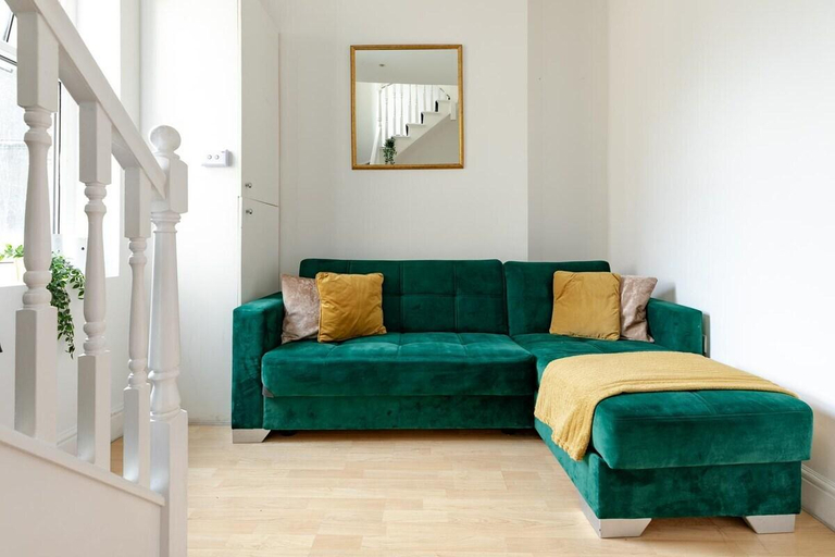 Others 5, Charming & Spacious 3BR 2BR House in Paddington!, London