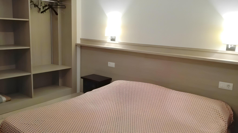 Bedroom 2, Bahia Palace | Rentalmar, Tarragona