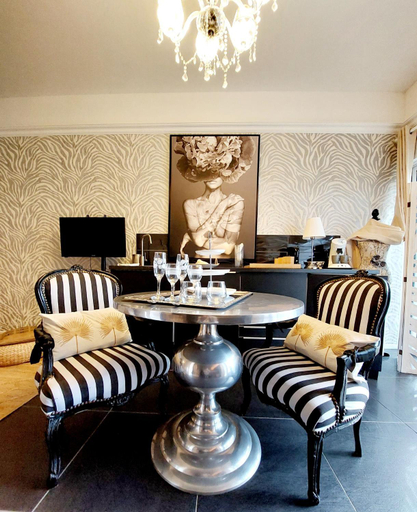 Others 5, Suite Demeure en Soi, Nord