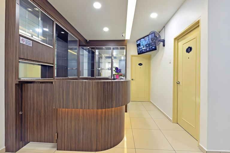 Others 5, 4S Hotel, Muar
