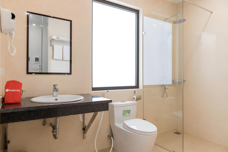 Bathroom, K Business 3 Hotel My Dinh (Formerly Mai Hotel), Từ Liêm