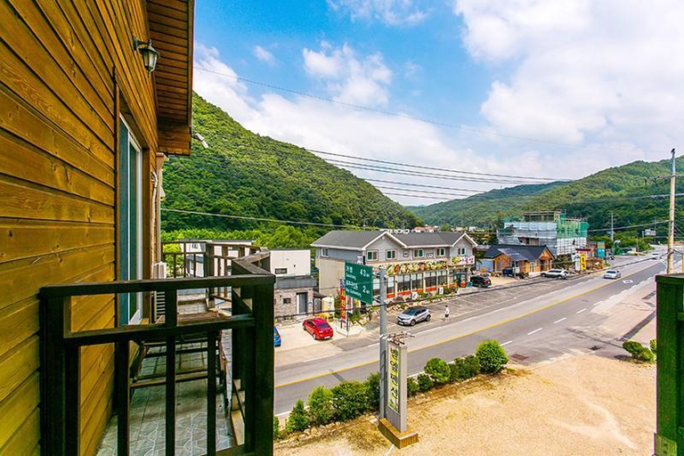 Others 3, Muju Bethel Pension, Muju
