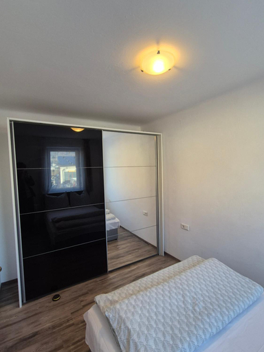 Bedroom 2, Apartment Krummnußbaum an der Donau, Nahe Donauradweg & Wachau, Melk