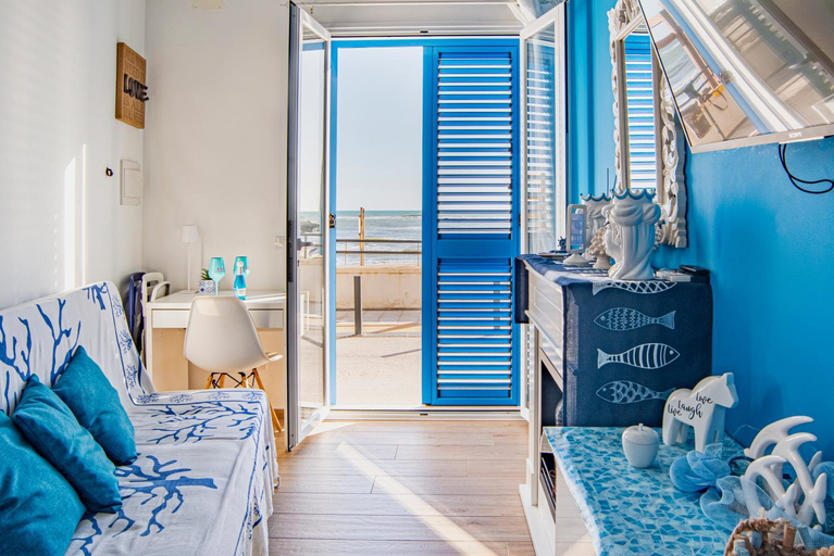 Others 5, Blue Velvet, Ragusa