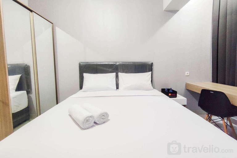 Bedroom 2, Cozy Living Studio at The Alton Apartment By Travelio, Semarang