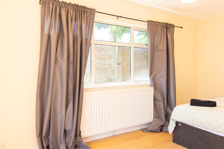 Bedroom 3, Brookvale Guest House Room 8, Southampton