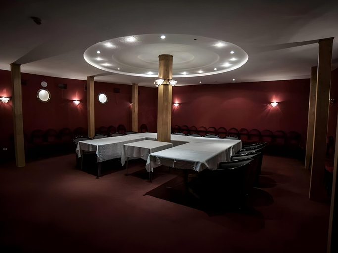 Food & Drinks 5, Aquamarina Hotel, Budapesti