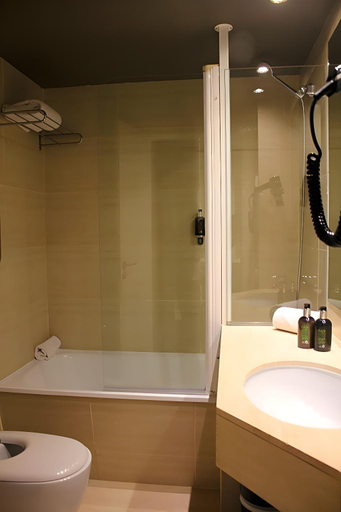 Bathroom 4, Pol & Grace Hotel, Barcelona