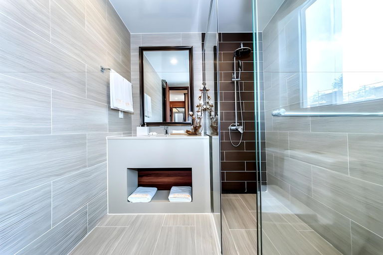 Bathroom 4, Camphortree Hotel and Resort, Jeju