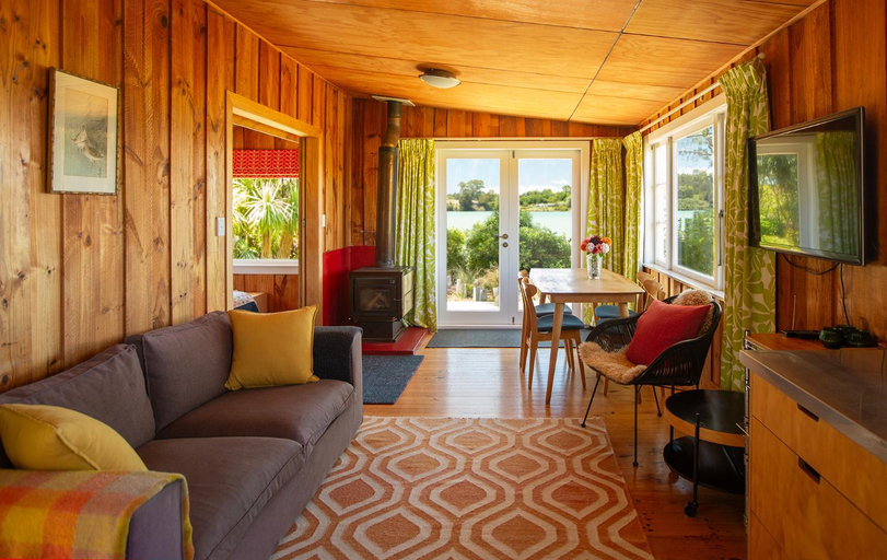 Others 4, The Apple Pickers' Cottages, Tasman