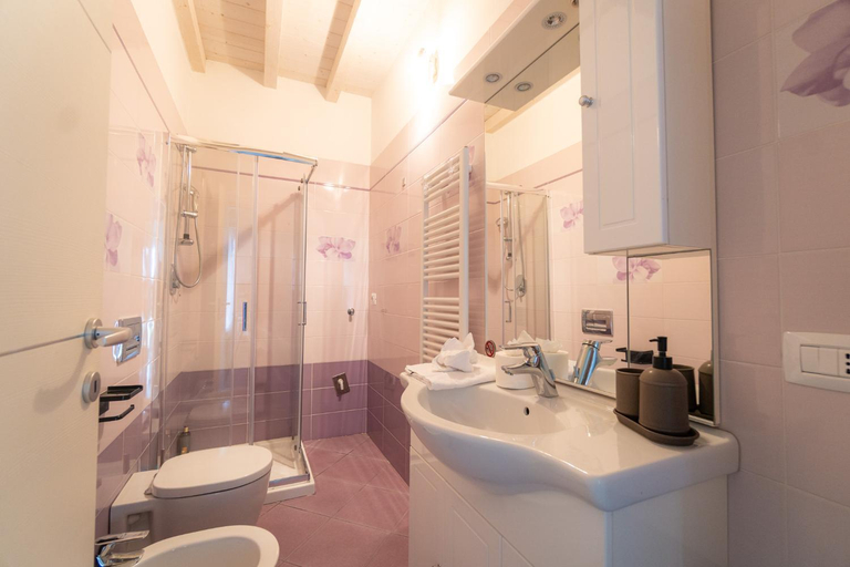 Bathroom 3, Residence Ki House, Parma