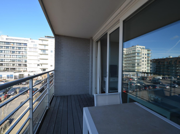 Others 5, Apartment by the Coast in Belgium, West-Vlaanderen