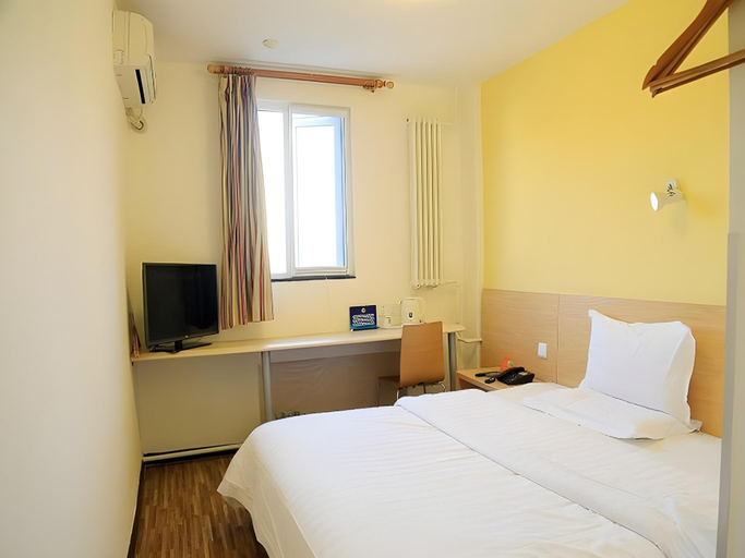 Bedroom 3, 7 Days Inn Beijing Bird Nest National Exhibition Center, Beijing