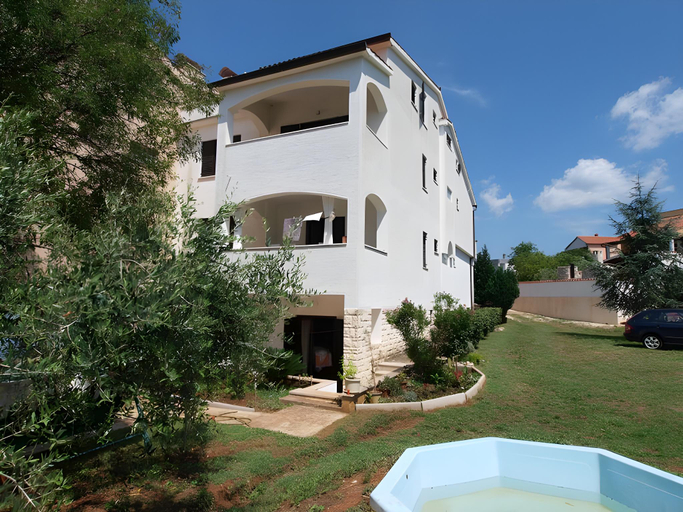 Exterior & Views 1, Apartment 727, Pula