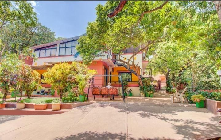 Exterior & Views 2, Girichintan Bunglow, Satara