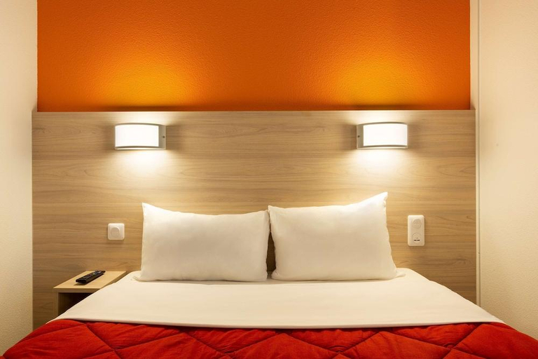 Bedroom 4, Premiere Classe Nantes Ouest - Saint Herblain, Loire-Atlantique
