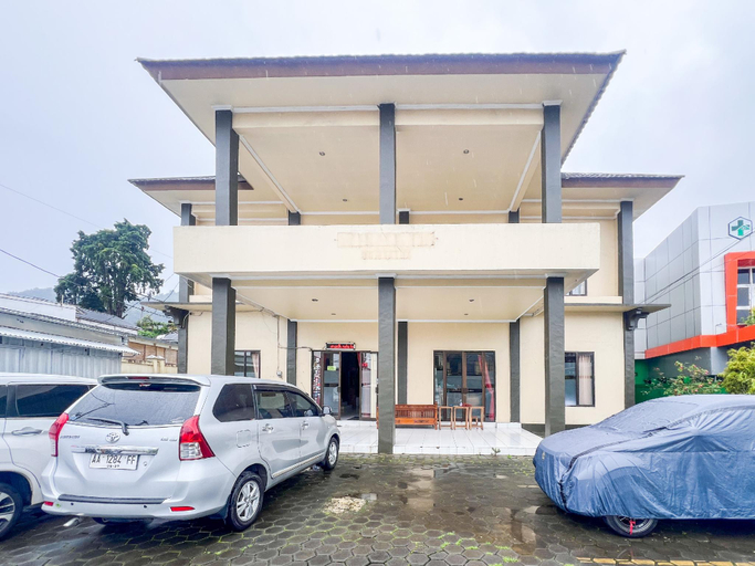Exterior & Views 2, RedDoorz @ Dieng 0KM, Wonosobo